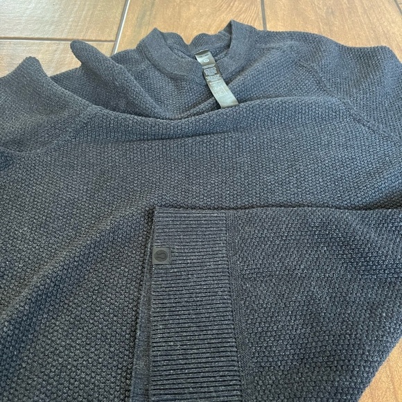NWOT LULULEMON men’s Textured Knit Crewneck Sweater XS - Picture 6 of 6